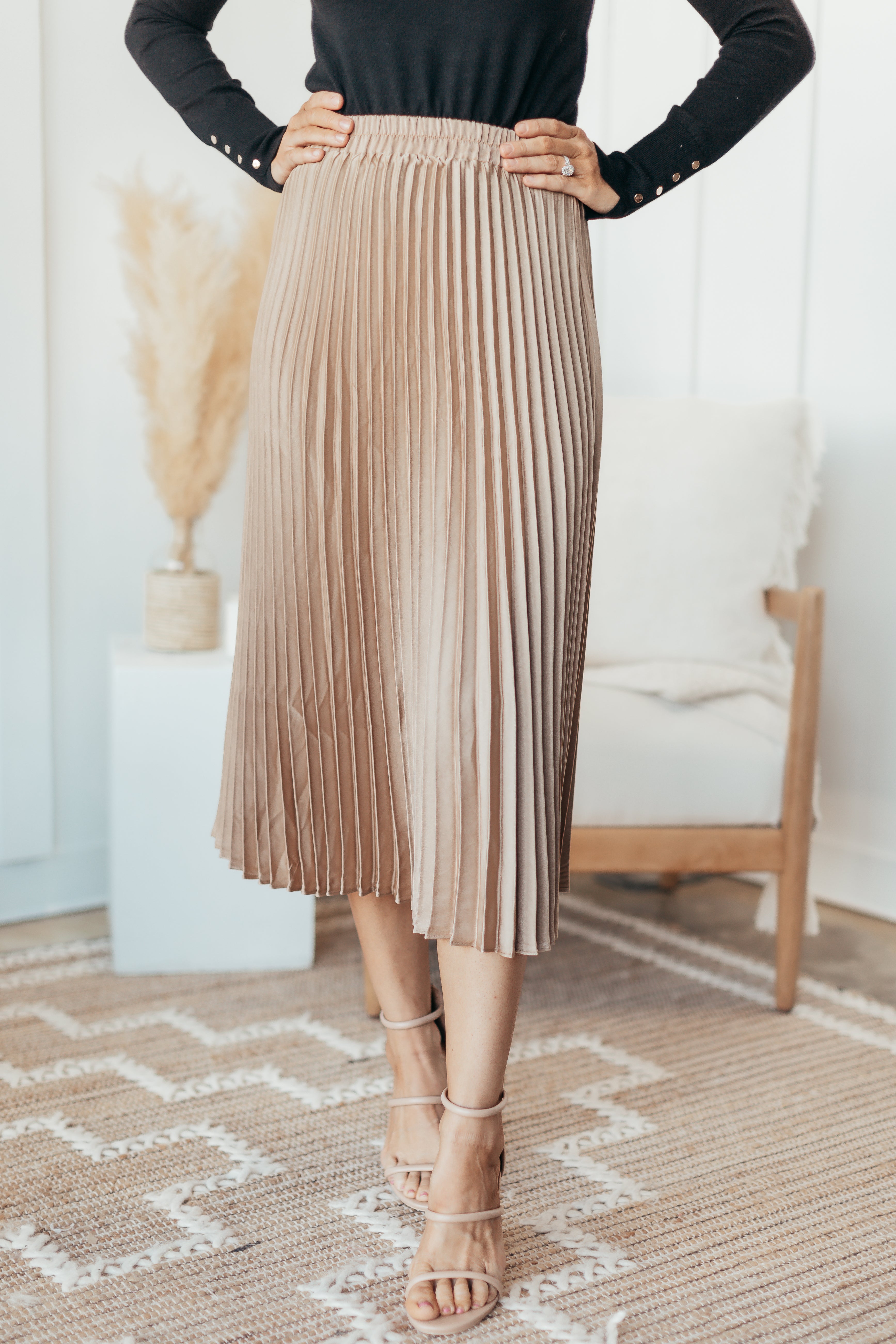 Sunday Service Pleated Skirt - 2 Colors