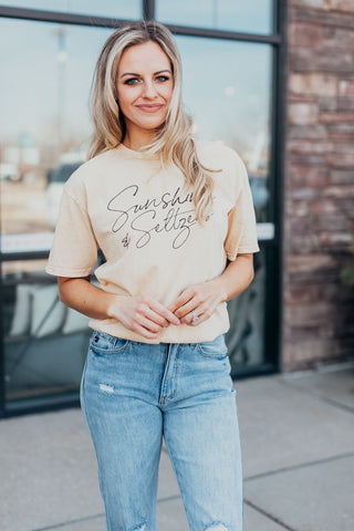 Oat Collective | Sunshine & Seltzers Mineral Graphic Tee